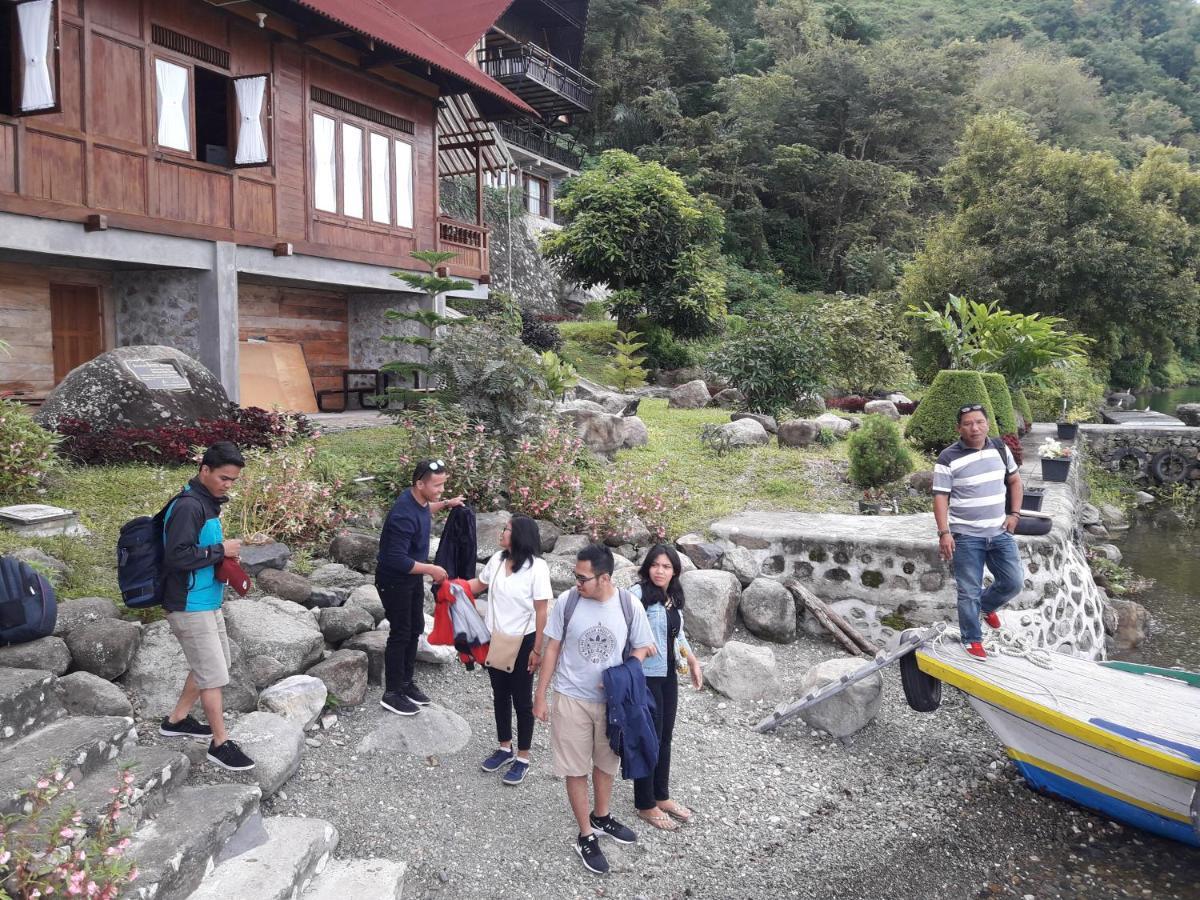 Pondok Berata Dapdap Balige Exterior photo